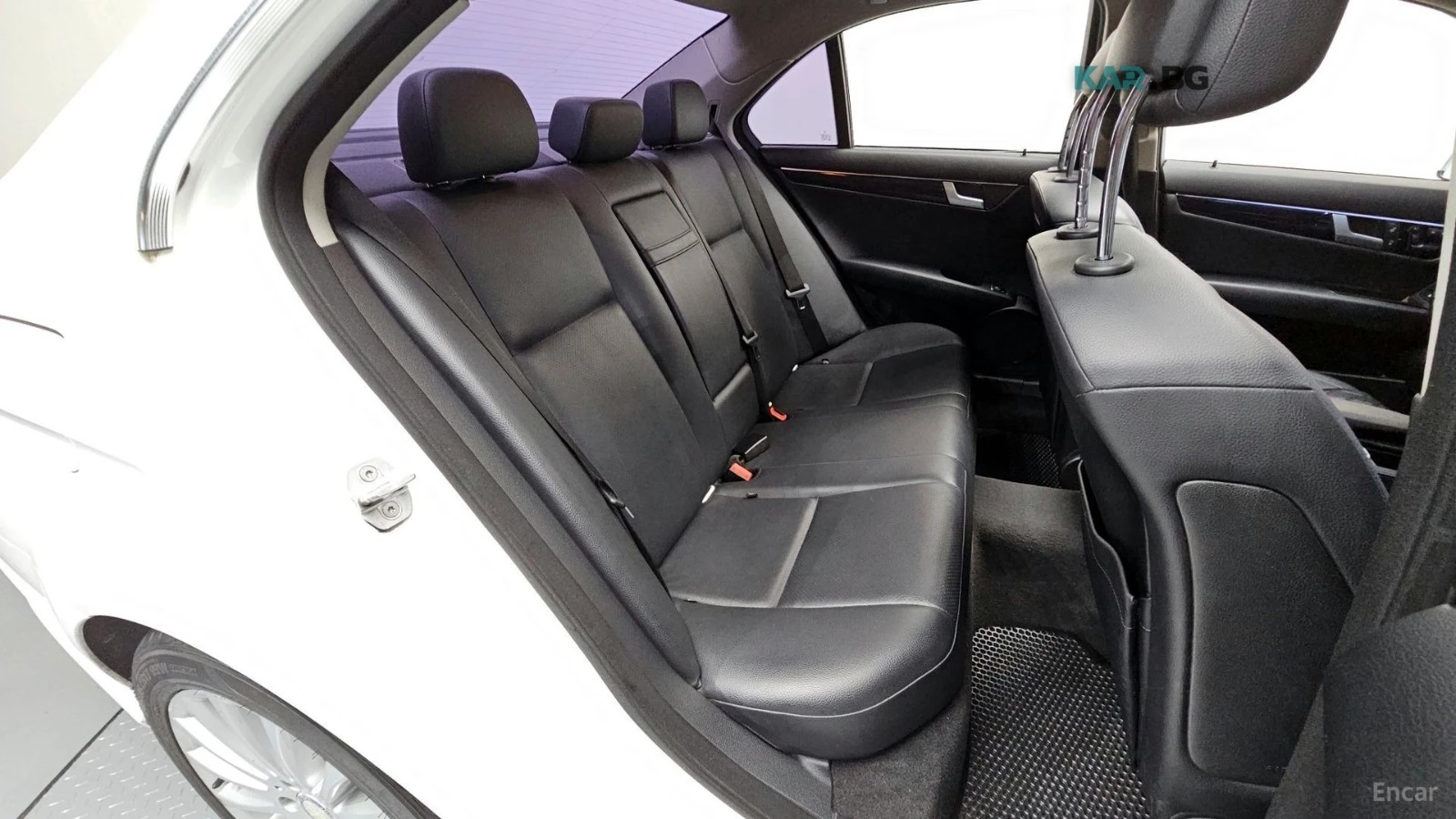Mercedes-Benz C 220 КОЖА* НАВИ* ПАНО* КАМЕРА, снимка 10 - Автомобили и джипове - 55253629