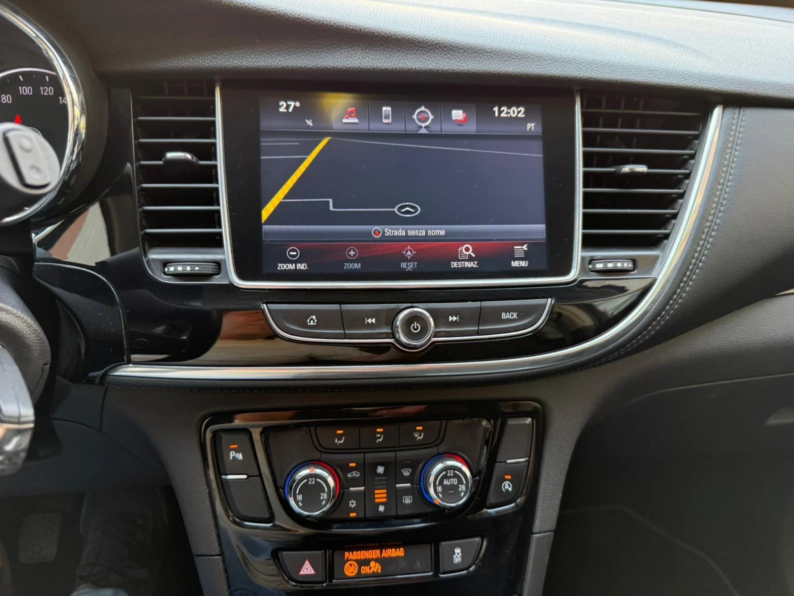 Opel Mokka X, снимка 10 - Автомобили и джипове - 55381621