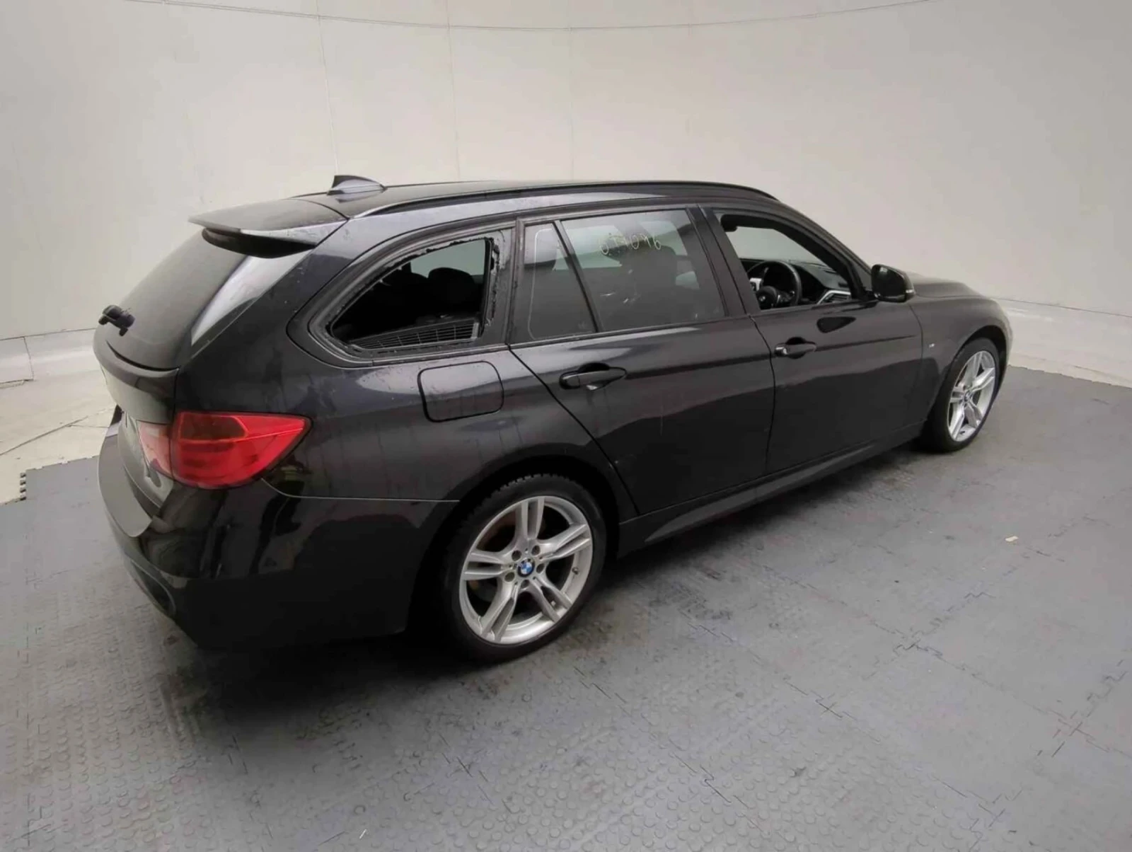 BMW 330 330 D M pack , снимка 2 - Автомобили и джипове - 55431038
