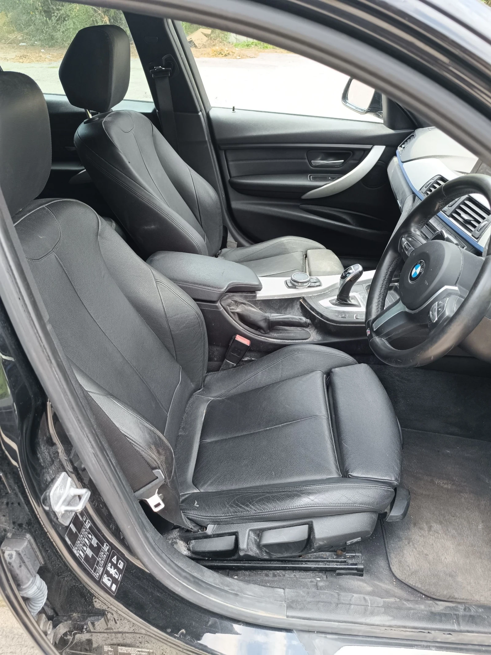 BMW 335  M pack 313 кс, снимка 11 - Автомобили и джипове - 55431038