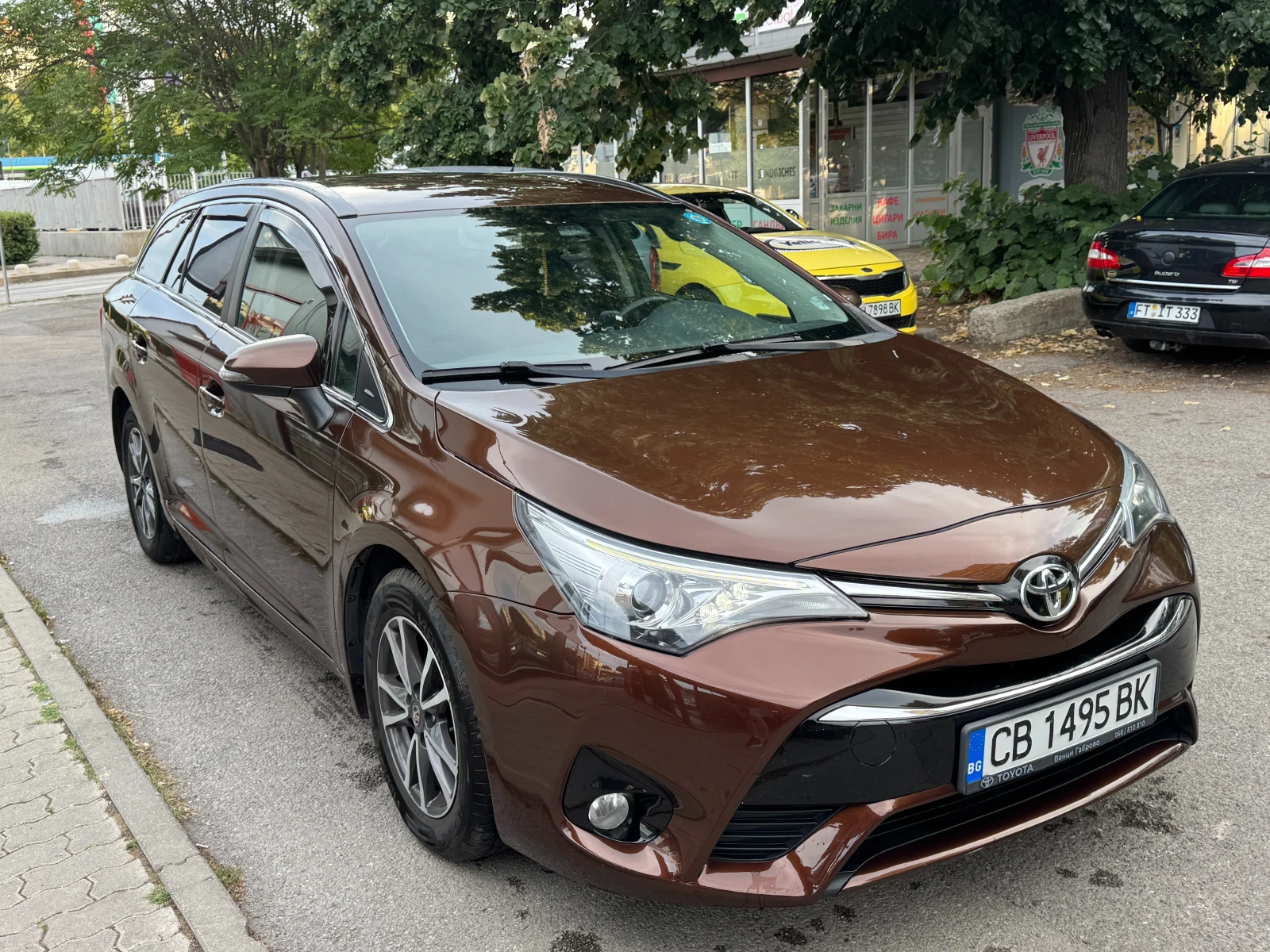 Toyota Avensis от България, снимка 2 - Автомобили и джипове - 55447737