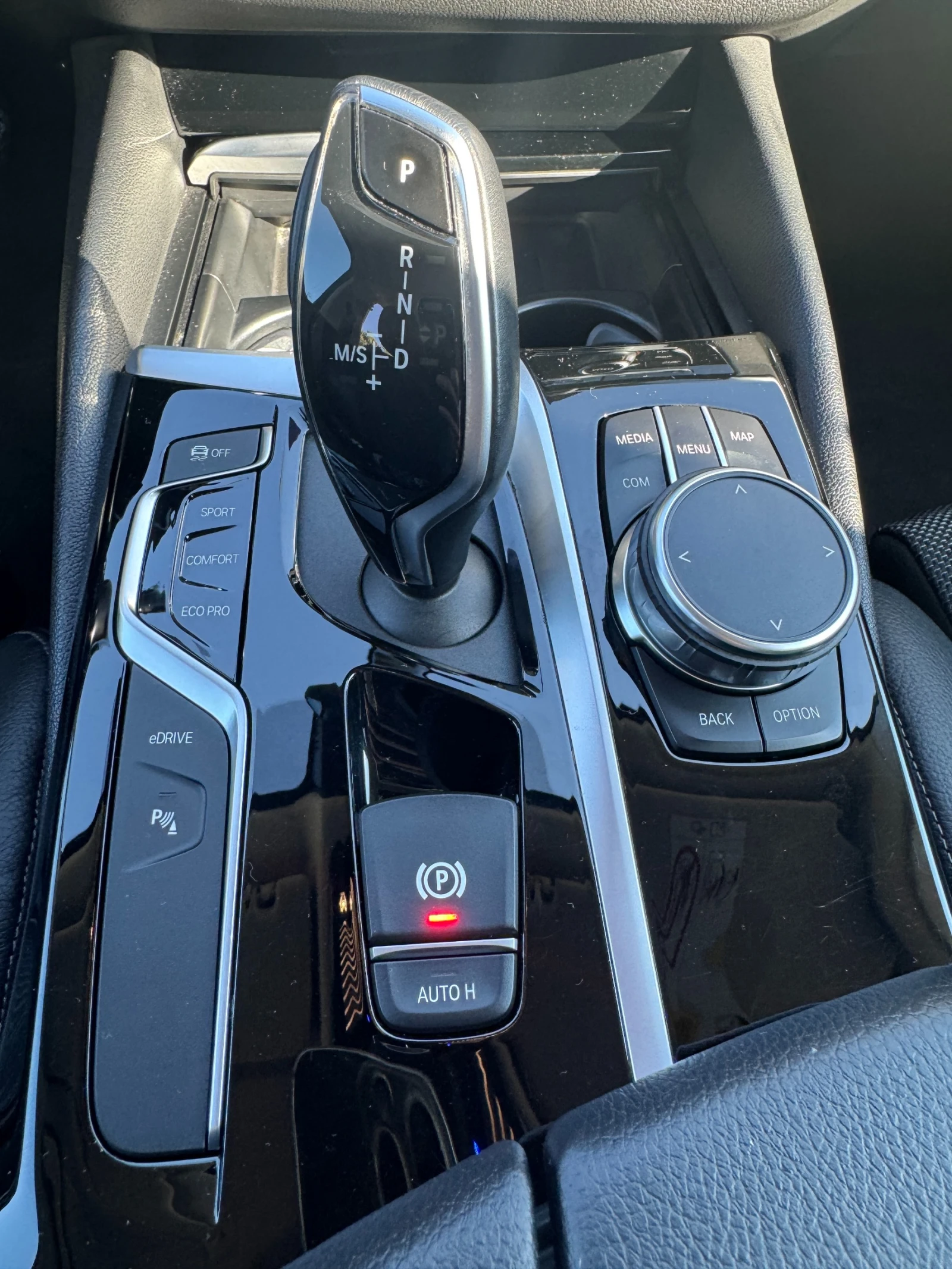 BMW 530E iPerformance | Mobile.bg � ����������� 12