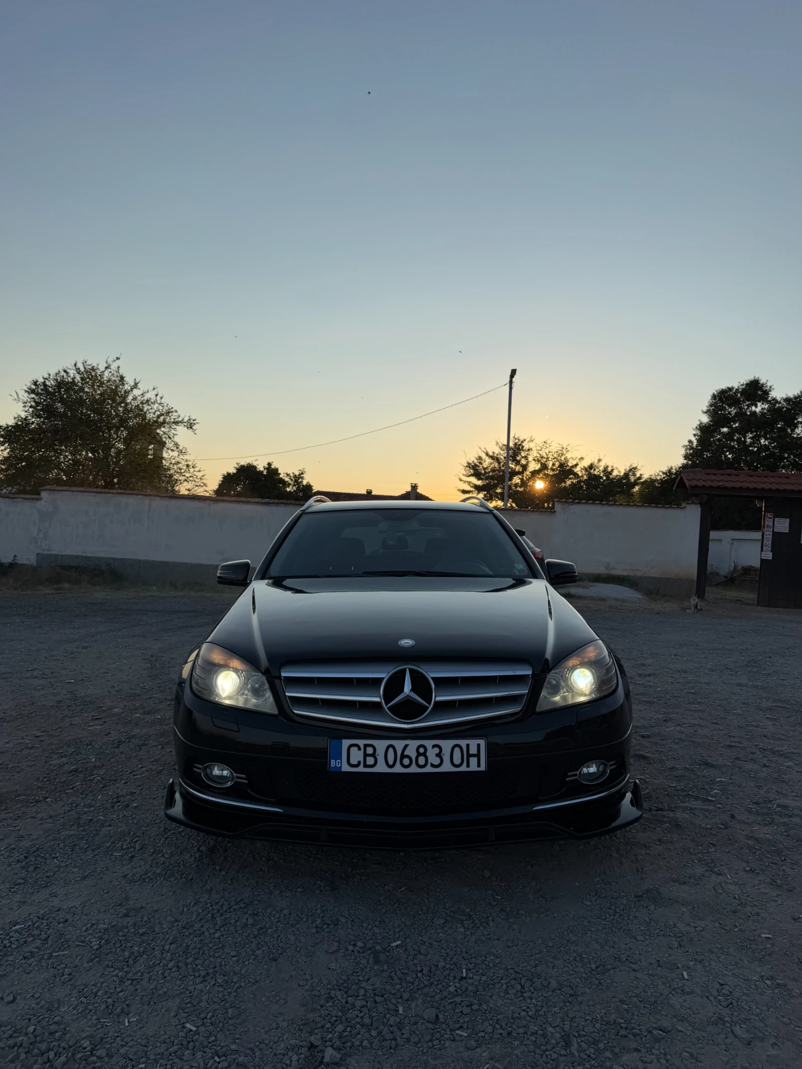 Mercedes-Benz C 220, снимка 3 - Автомобили и джипове - 55698960