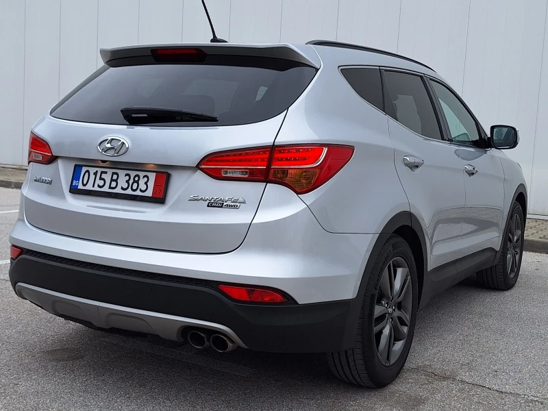 Hyundai Santa fe  PREMIUM 2.2CRDI ПЪЛНА СЕРВИЗНА ИСТОРИЯ 130 000км, снимка 4 - Автомобили и джипове - 48383234