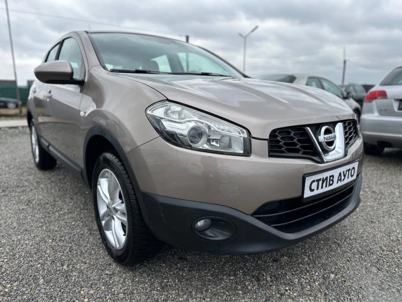 Nissan Qashqai 2.0, снимка 1 - Автомобили и джипове - 48451223