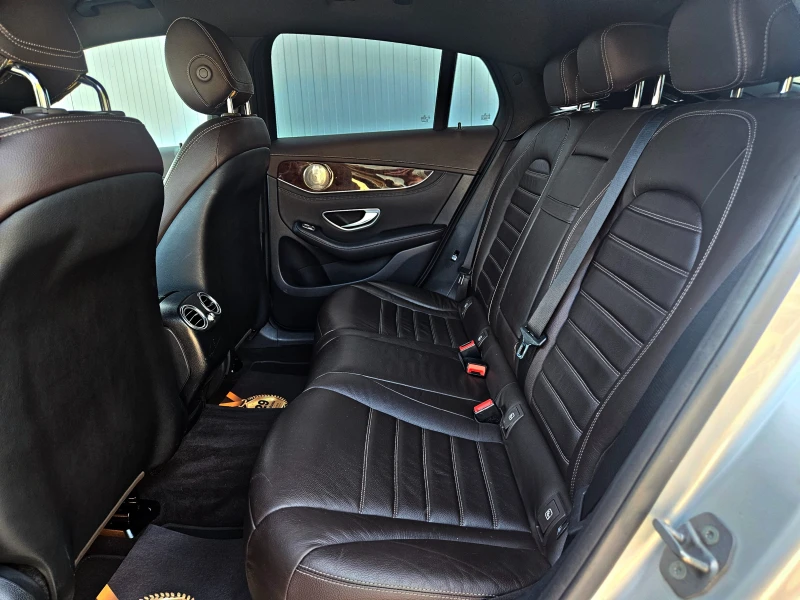 Mercedes-Benz GLC 220 COUPE/AMG/GERMANY/360CAMERA/AMBIENT/AIRMATIC/LIZIN, снимка 16 - Автомобили и джипове - 50652366