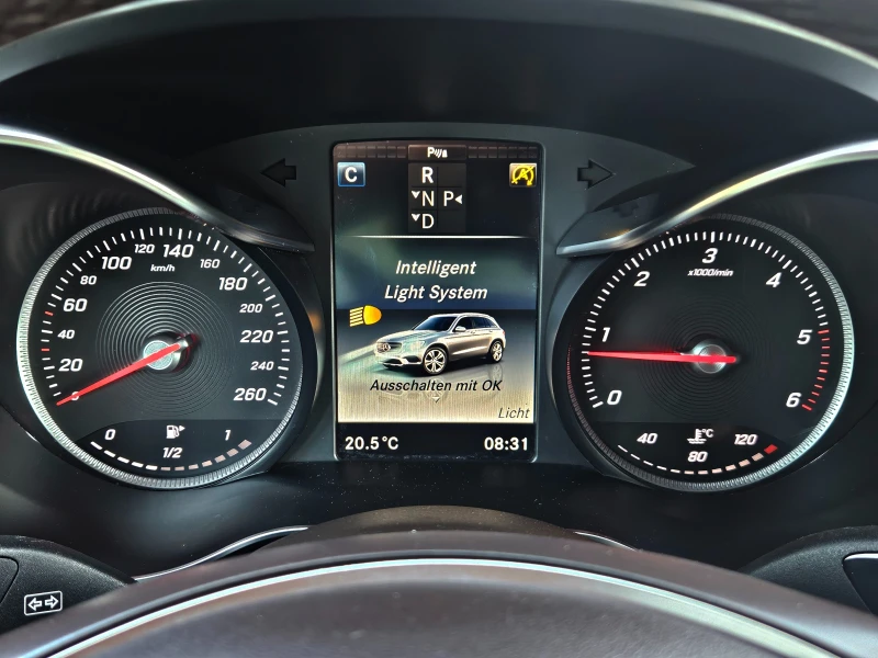 Mercedes-Benz GLC 220 COUPE/AMG/GERMANY/360CAMERA/AMBIENT/AIRMATIC/LIZIN, снимка 10 - Автомобили и джипове - 50652366