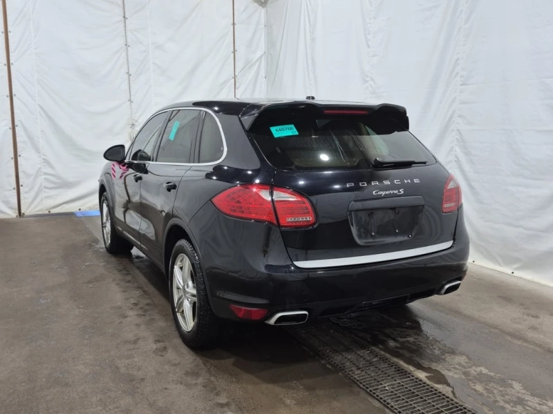 Porsche Cayenne 2013 * S * CARFAX * ОТ ПРЕДСТАВИТЕЛСТВО, снимка 6 - Автомобили и джипове - 53287913