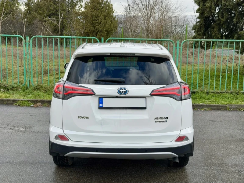 Toyota Rav4 2.5i Hybrid* Luxury* Подгрев* Кожа* LED* Камера, снимка 8 - Автомобили и джипове - 53398082
