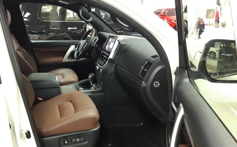 Toyota Land cruiser LC200*V8*Executive Lounge*ГАРАНЦИЯ, снимка 14 - Автомобили и джипове - 46274930
