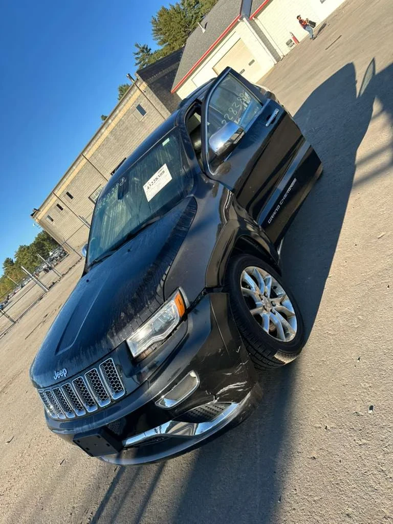 Jeep Grand cherokee Summit 5.7  - изображение 10