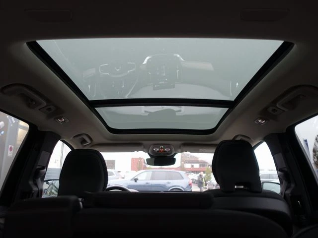 Volvo Xc90 NEW T8 AWD Plus Dark, снимка 16 - Автомобили и джипове - 52824878