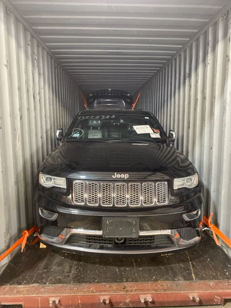 Jeep Grand cherokee Summit 5.7  - изображение 2