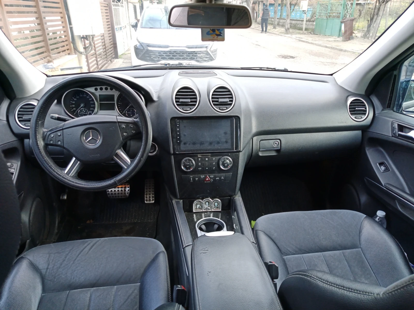 Mercedes-Benz ML 320  - изображение 6