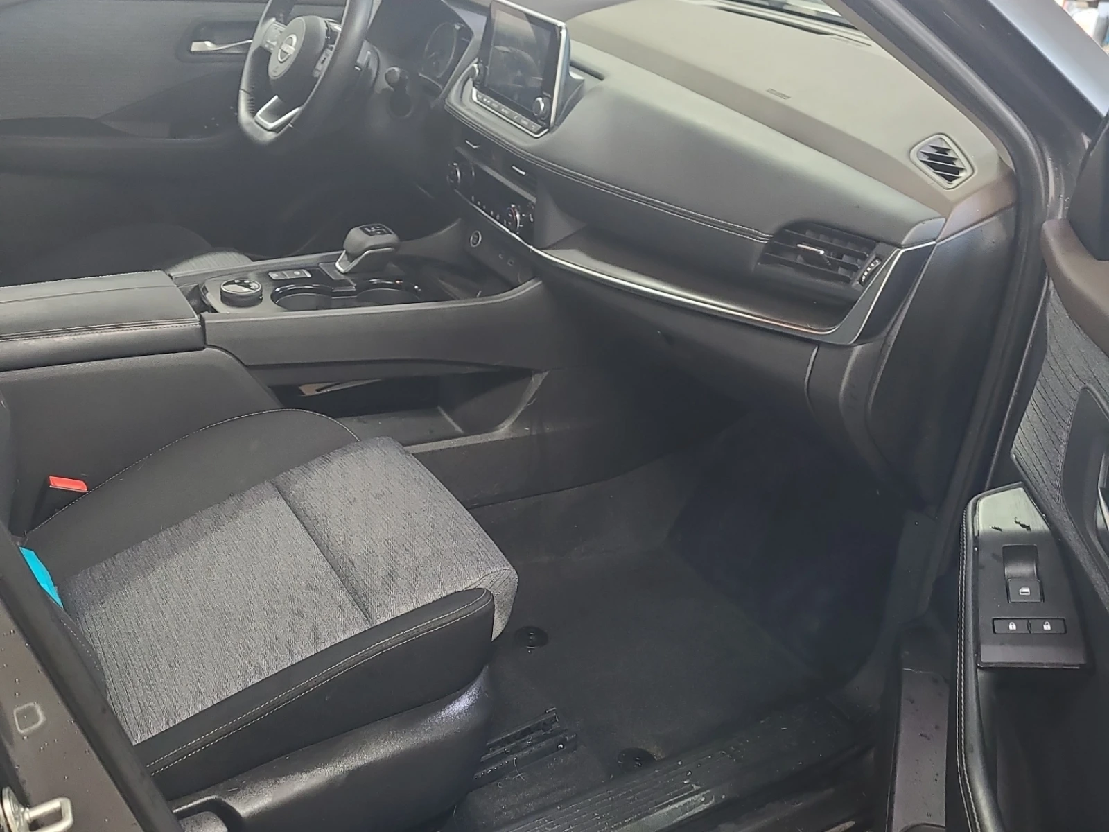 Nissan Rogue 1.5L| CARFAX| PANORAMA| 2 ����� | Mobile.bg � ����������� 11