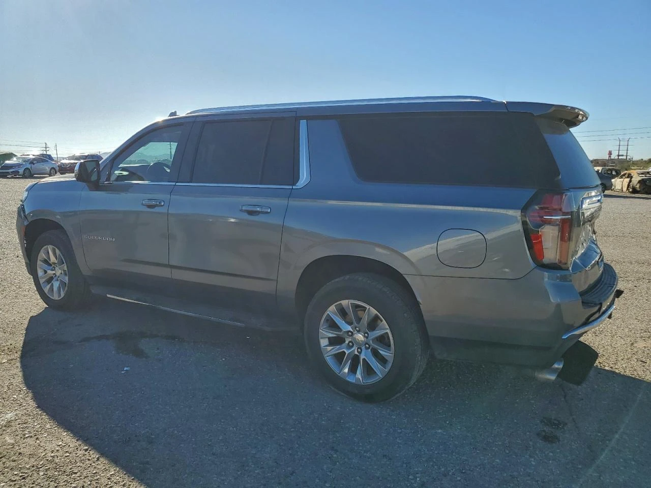 Chevrolet Suburban K1500 PREMIER AWD/ ОТ 750 ЛВ НА МЕСЕЦ - изображение 2