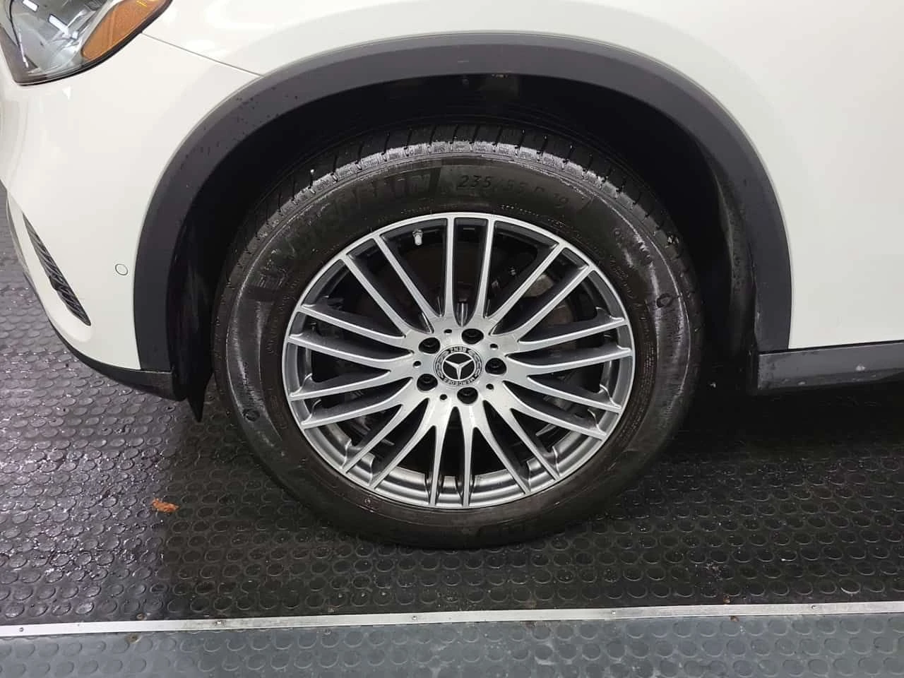 Mercedes-Benz GLC 300 CARFAX, снимка 7 - Автомобили и джипове - 53991083