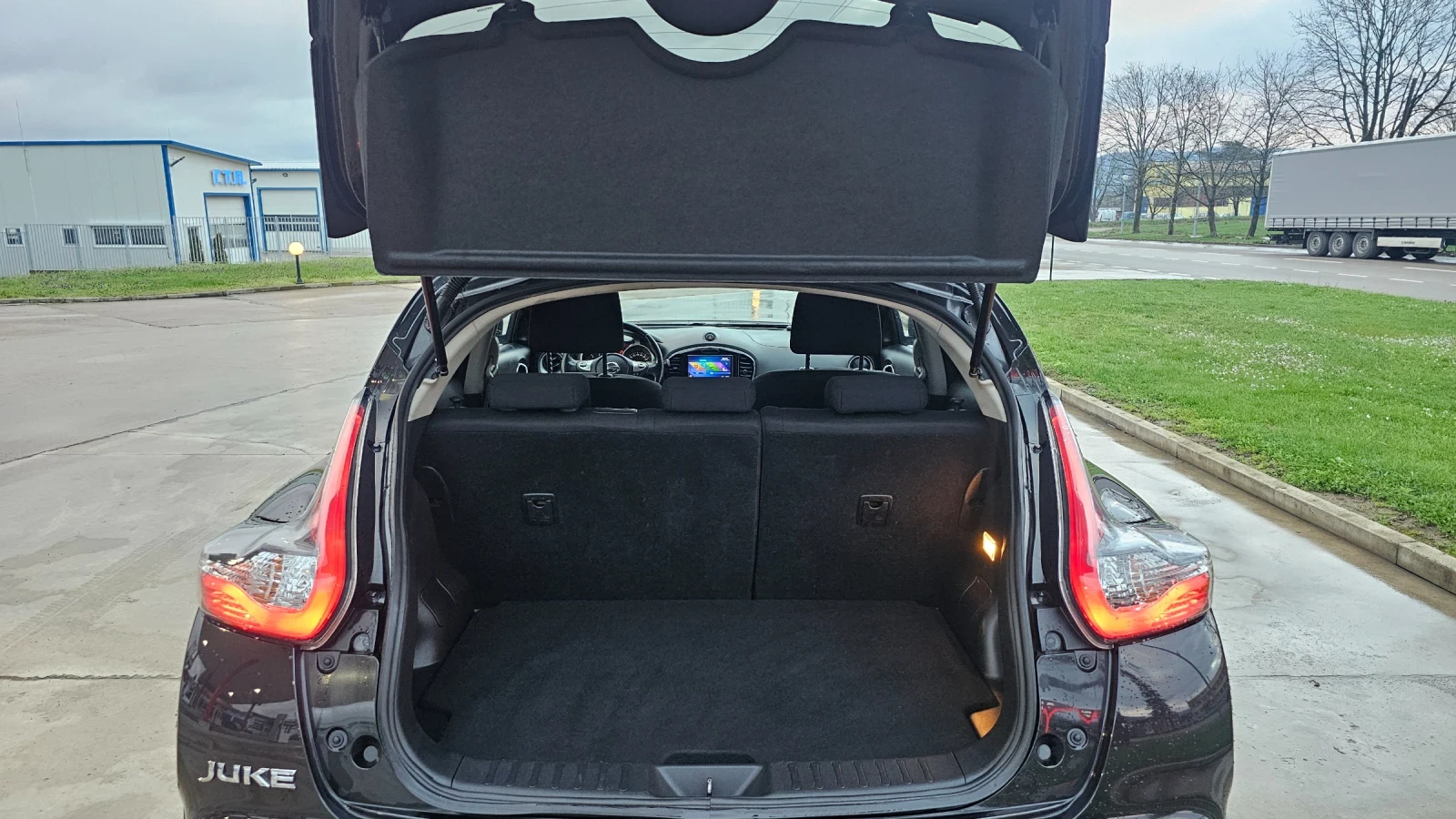 Nissan Juke 1.5 dci Euro 6, снимка 14 - Автомобили и джипове - 54084330