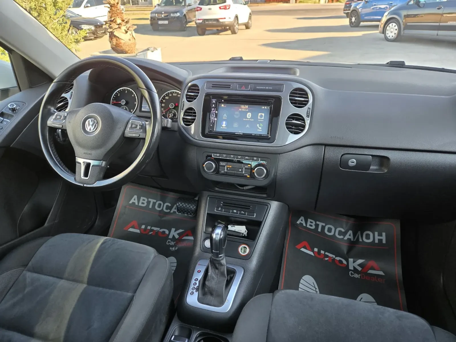 VW Tiguan 2.0TDI-140кс= АВТОМАТ= LED= 4MOTION= PANO= KEYLESS, снимка 13 - Автомобили и джипове - 54430441