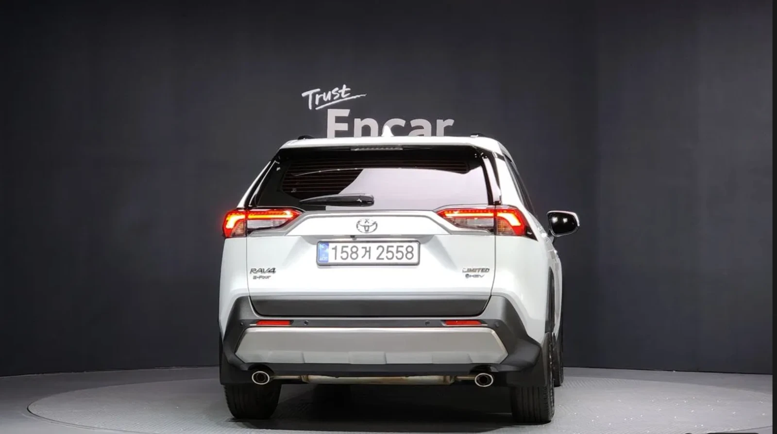 Toyota Rav4 AWD HYBRID | ОБДУХВАНЕ| DISTRONIC | LANE ASSIST, снимка 4 - Автомобили и джипове - 54739453