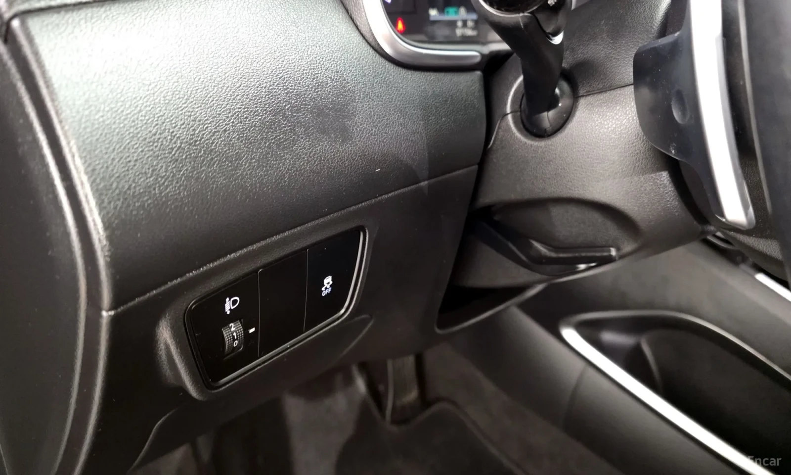 Hyundai Tucson Diesel 2.0 2WD, снимка 15 - Автомобили и джипове - 55049621