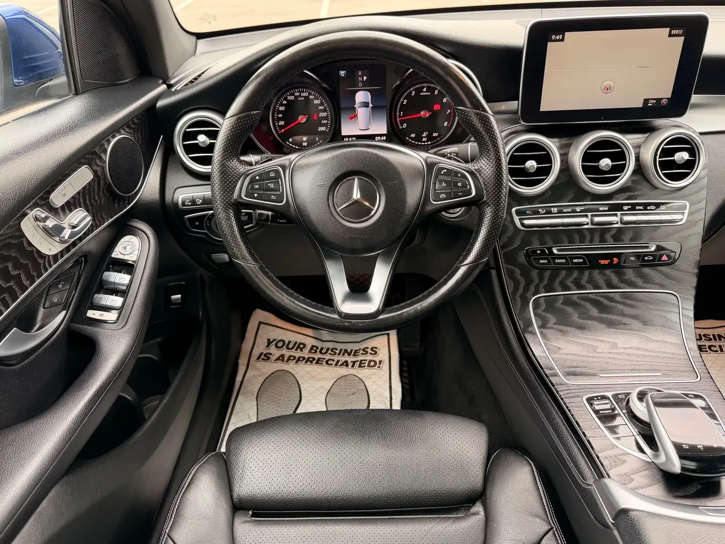Mercedes-Benz GLC 300 4MATIC* ПОДГРЕВ* ПАНОРАМА, снимка 9 - Автомобили и джипове - 55324004