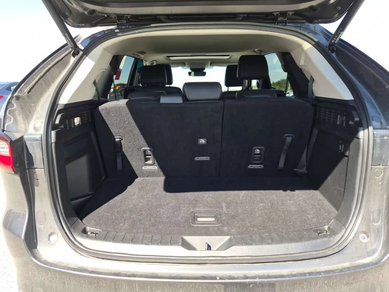 Mazda CX-90 HYBRID AWD * GS L * 7 МЕСТА * CARFAX * , снимка 14 - Автомобили и джипове - 55530555