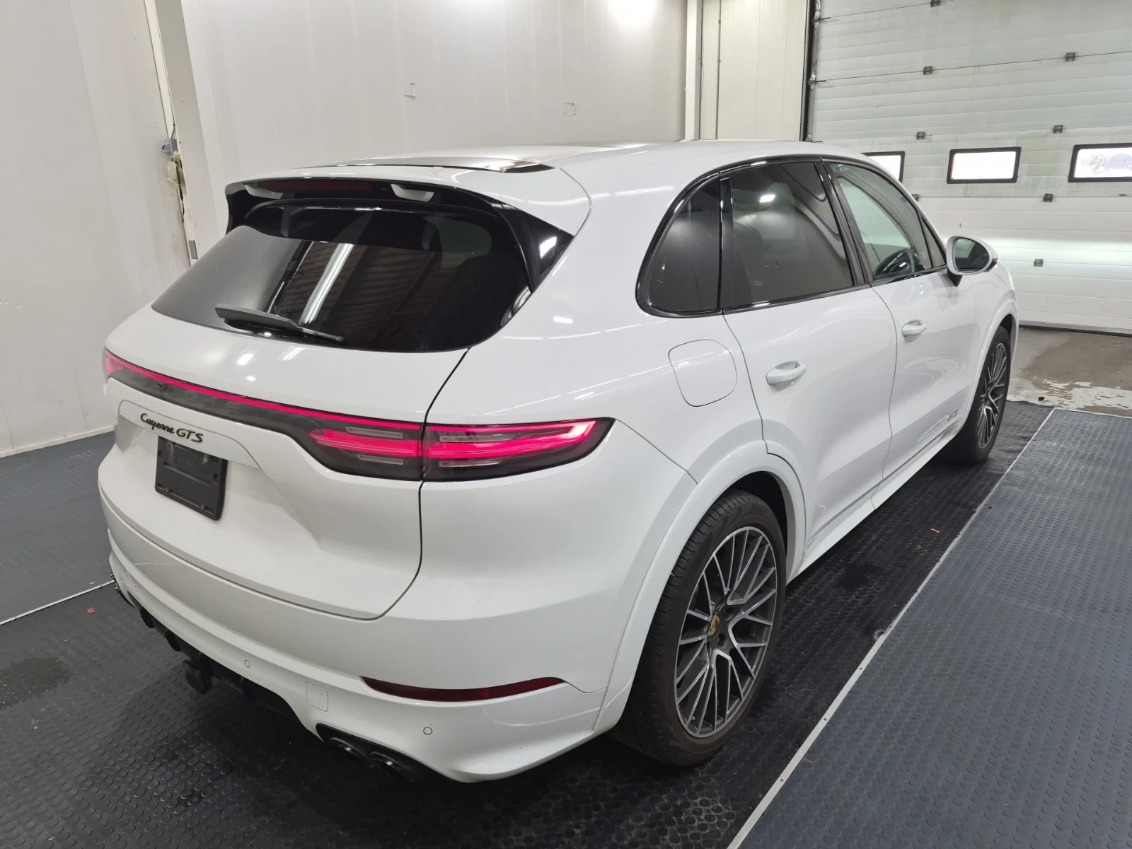 Porsche Cayenne GTS  CARFAX, снимка 3 - Автомобили и джипове - 55902719