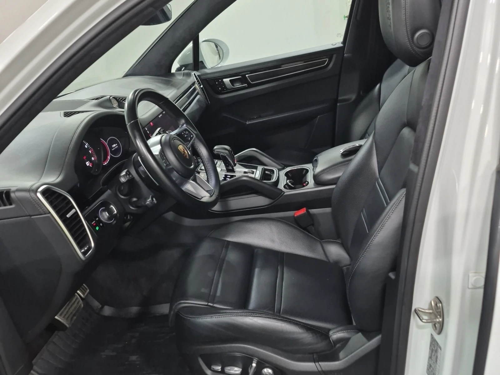 Porsche Cayenne GTS  CARFAX, снимка 5 - Автомобили и джипове - 55902719
