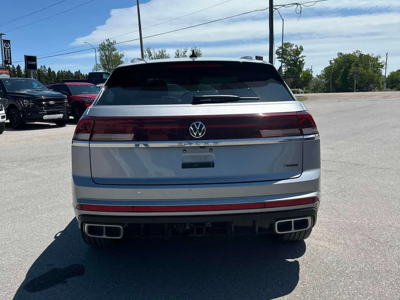 VW Atlas * Execline * CARFAX * ОПЦИЯ ЗА ФИНАНСИРАНЕ , снимка 4 - Автомобили и джипове - 56161578
