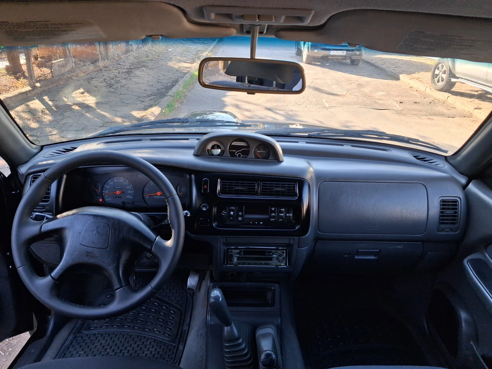 Mitsubishi L200 4×4 UNIKAT , снимка 11 - Автомобили и джипове - 56297033