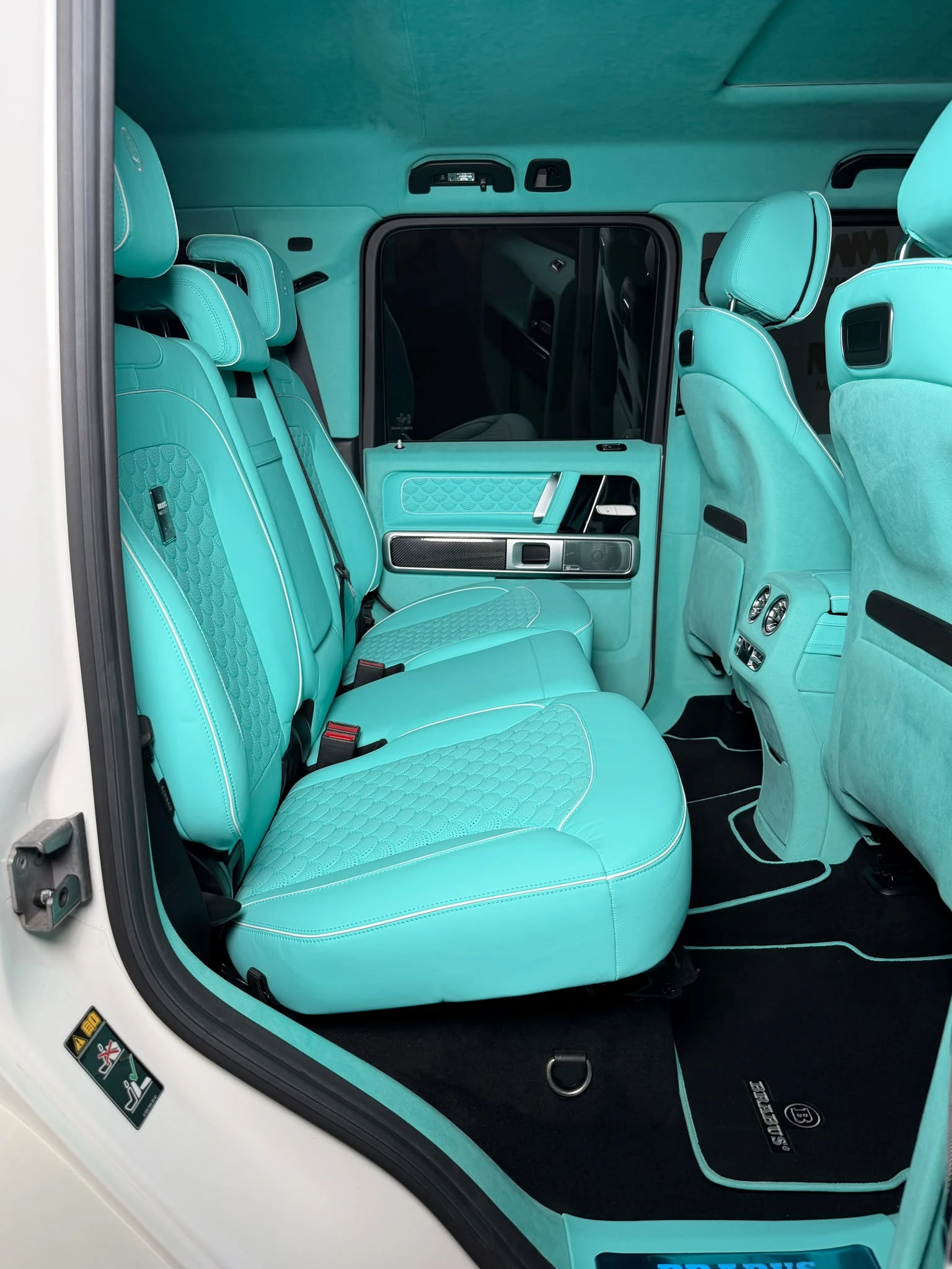 Mercedes-Benz G 63 AMG Brabus 700* Carbon In&Out* Tiffany Interior | Mobile.bg � ����������� 11