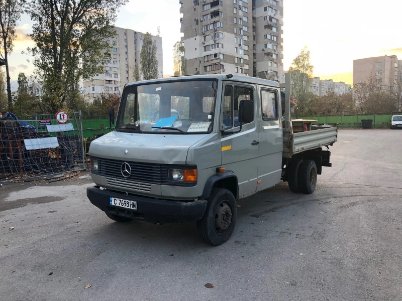 Mercedes-Benz 811 Самосвал двойна кабина, снимка 1 - Камиони - 46966782