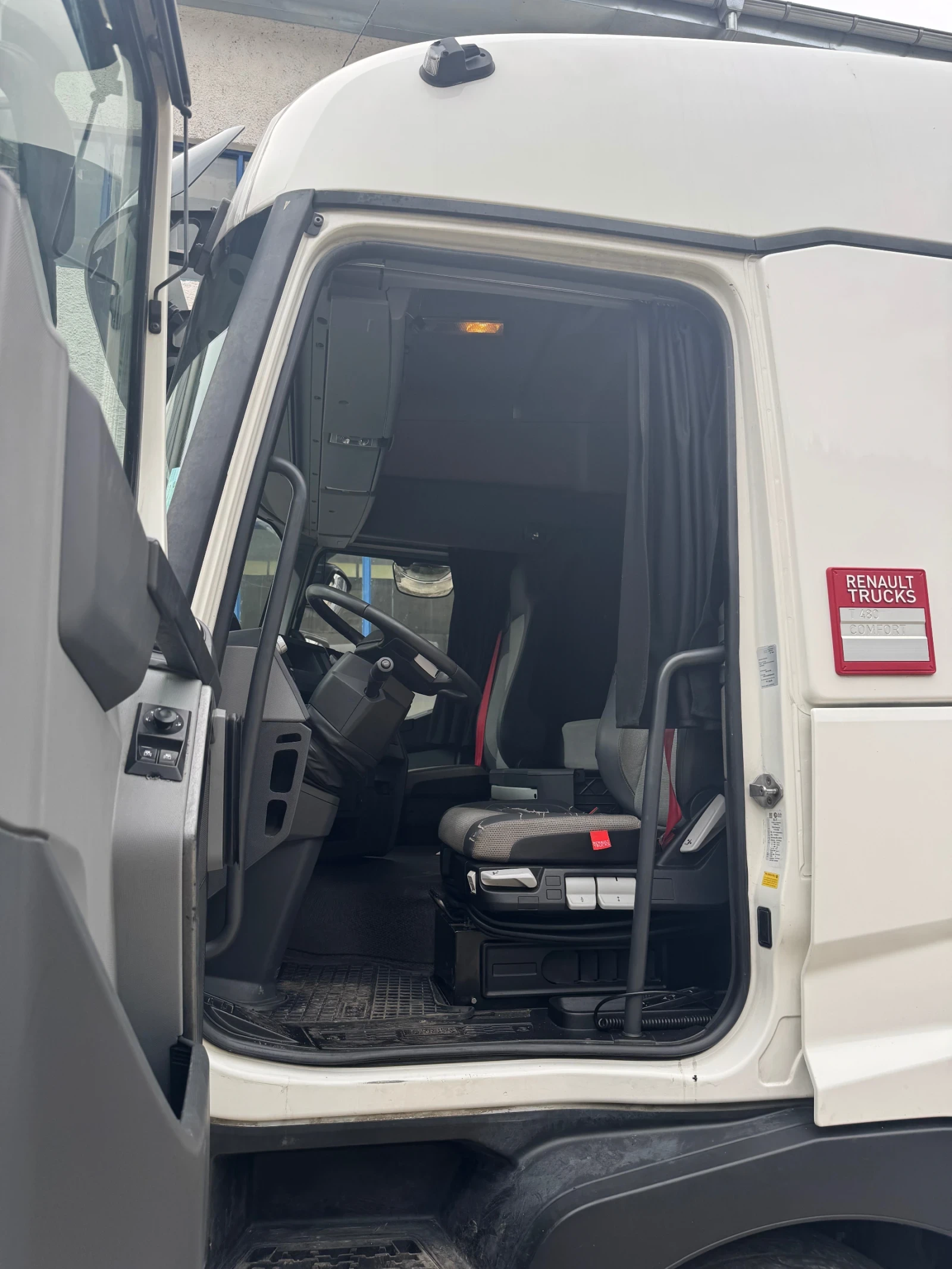 Renault T T480  | Mobile.bg   11