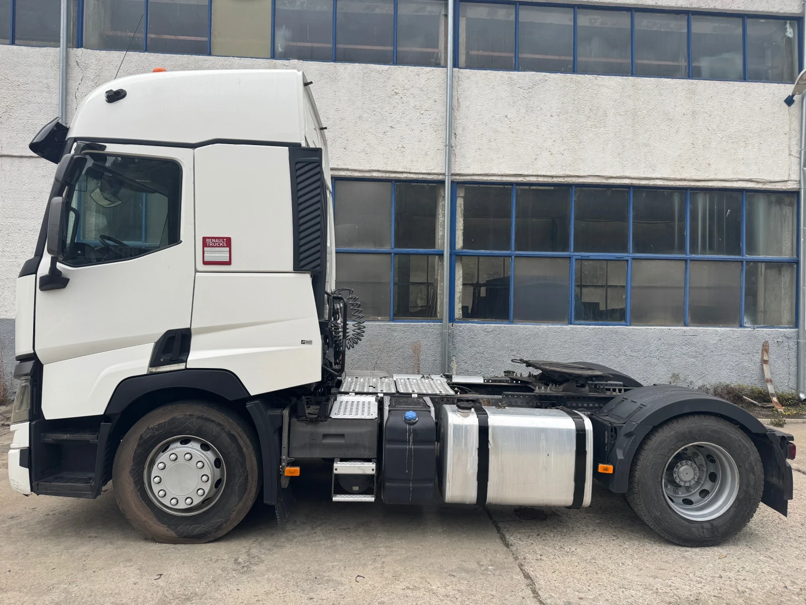 Renault T T480  | Mobile.bg   3