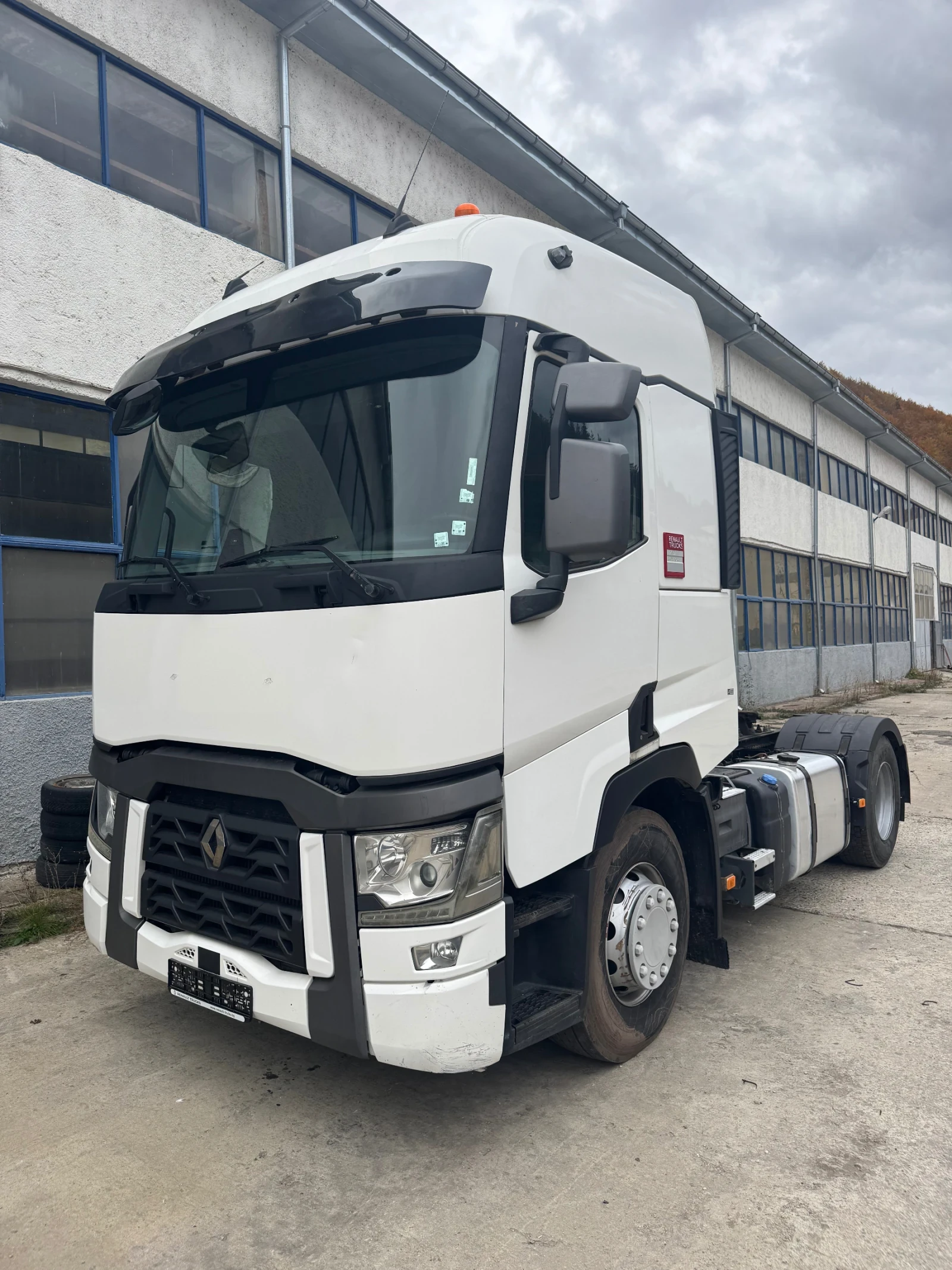 Renault T T480  | Mobile.bg   2