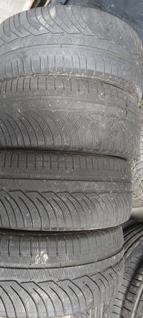 Гуми Зимни 245/45R17, снимка 1