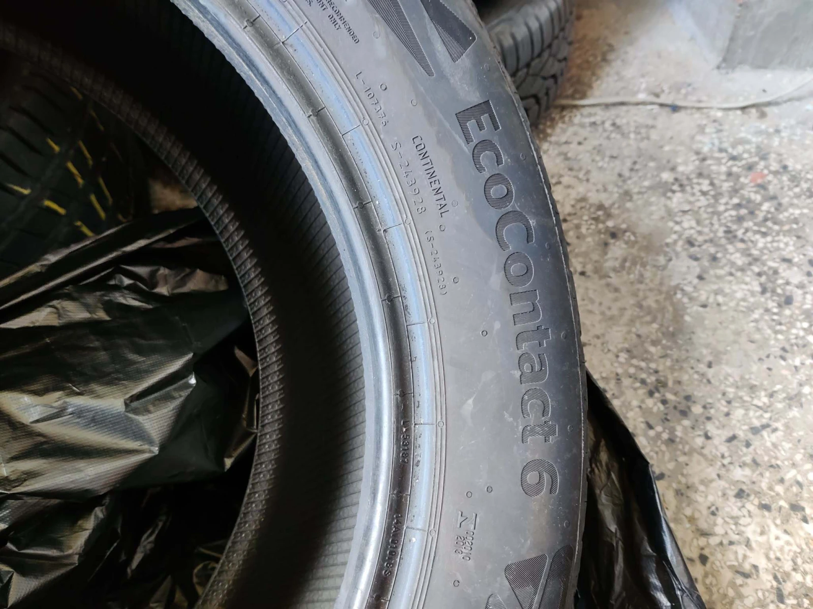 Гуми Летни 215/55R16, снимка 3 - Гуми и джанти - 54161987