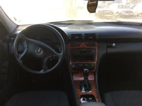 Mercedes-Benz C 220 C220-143к.с, снимка 11