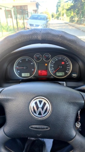 VW Passat, снимка 1 - Автомобили и джипове - 45469797