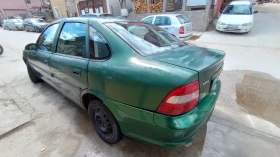 Обява за продажба на Opel Vectra 1.8i ~1 400 лв. - изображение 3