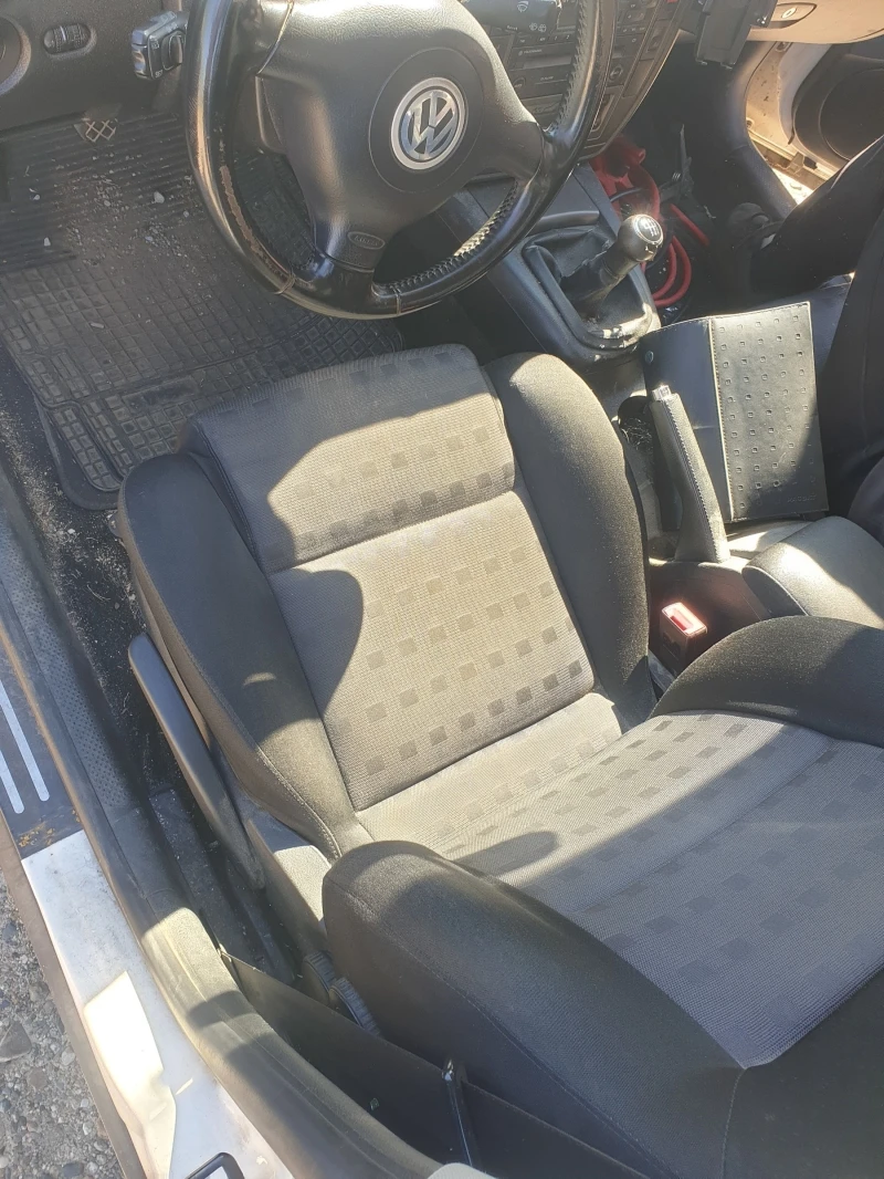 VW Passat В 5.5, снимка 10 - Автомобили и джипове - 38313698