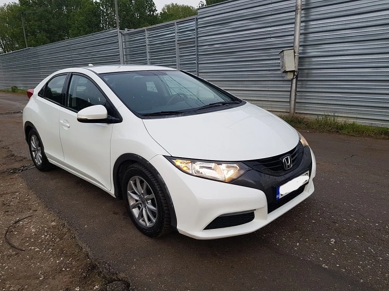 Honda Civic 1.8, снимка 7 - Автомобили и джипове - 47013121