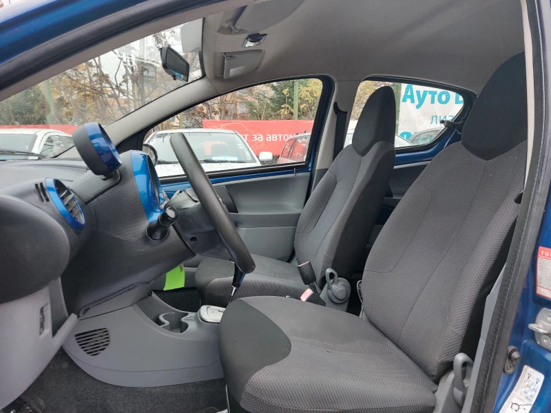 Toyota Aygo 1.0VVTI AUTOMATIC, снимка 8 - Автомобили и джипове - 47967279