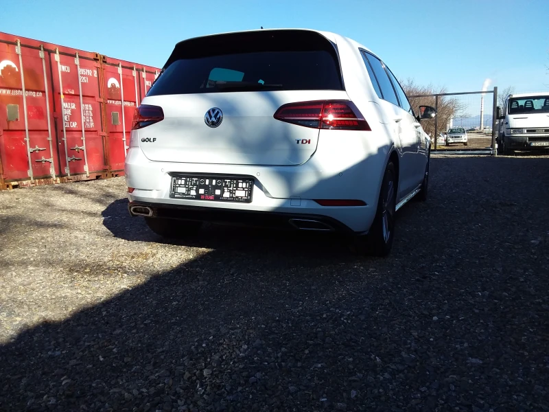 VW Golf 1.6 tdi, снимка 10 - Автомобили и джипове - 48088537