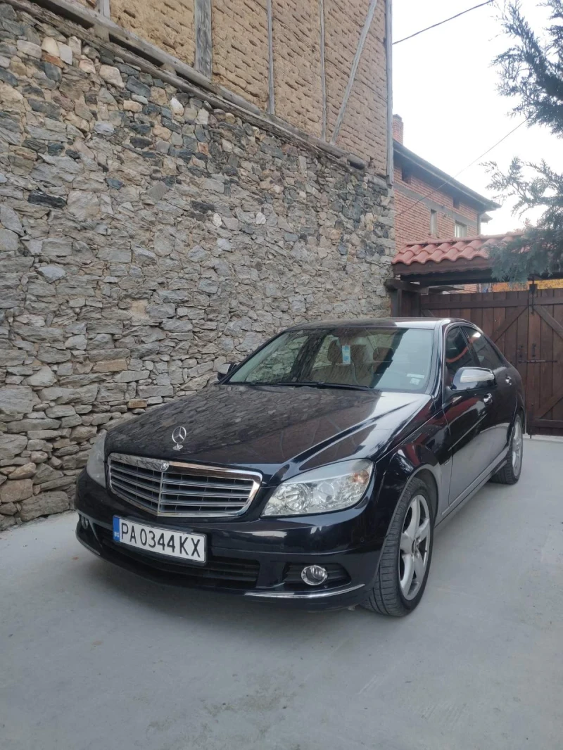 Mercedes-Benz C 220, снимка 1 - Автомобили и джипове - 49155289