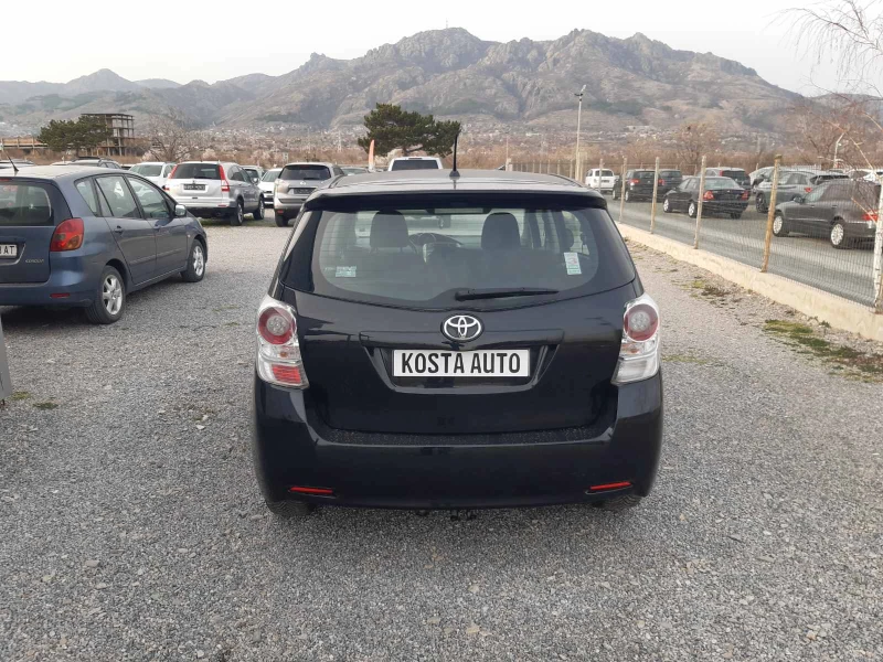 Toyota Verso, снимка 5 - Автомобили и джипове - 52958101