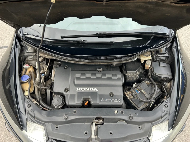 Honda Civic 2.2 CDTi, снимка 9 - Автомобили и джипове - 52562666