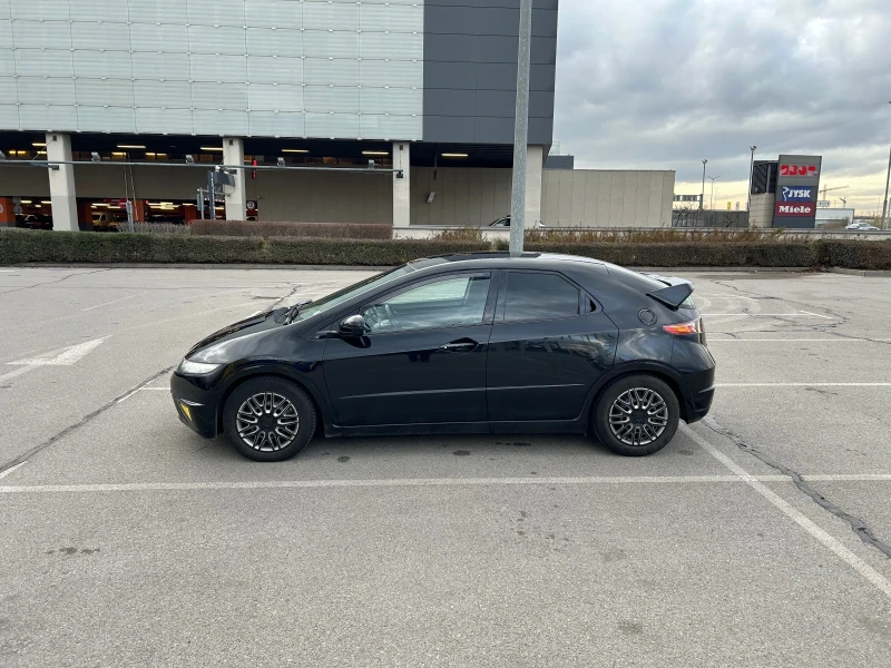 Honda Civic 2.2 CDTi, снимка 3 - Автомобили и джипове - 52562666