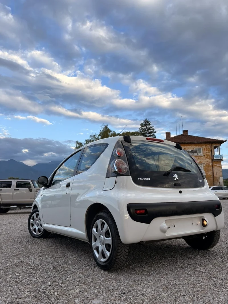 Peugeot 107 1.0 бензин / 1+ 1 товарна, снимка 4 - Автомобили и джипове - 52670174